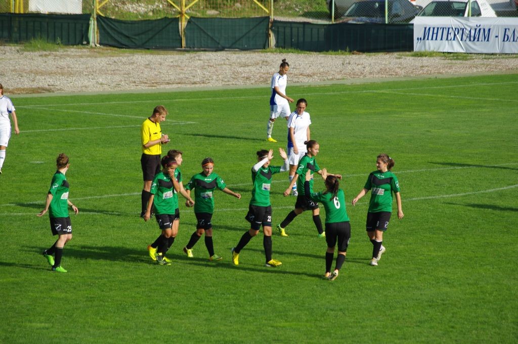 sportika nsa Blagoevgrad 2015 jenski futbol23 goal