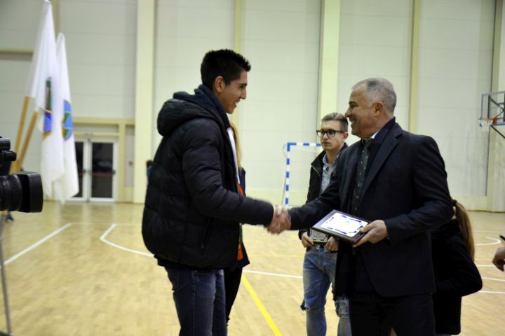 apostolov-nagradi-mladite-sportisti-na-simitli_b121