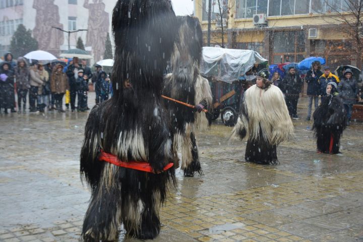 chelnik-gabra-jeleznica-sahrane-oranovo-festival-simitli1