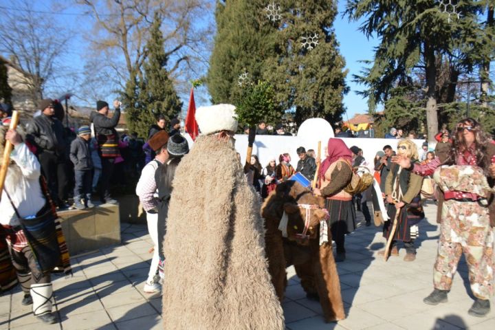 unikalen-maskarat-kukeri-simitli_b0015