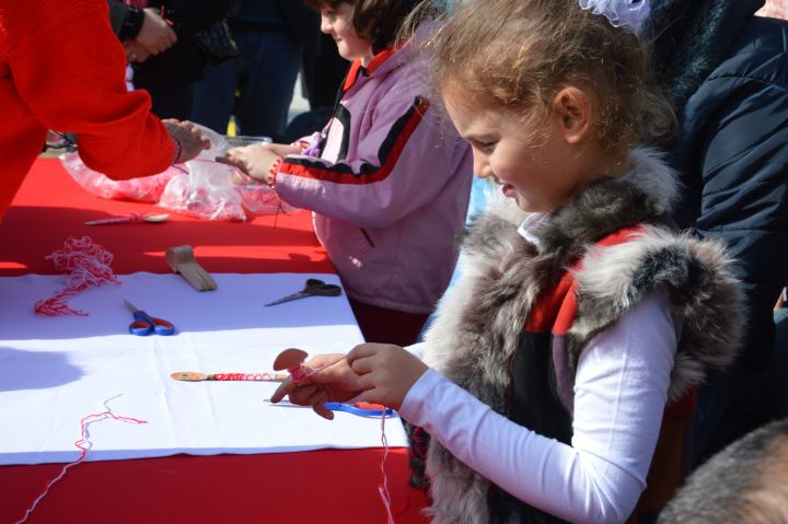 baba-marta-pristigna-v-blagoevgrad-pohvali-talantlivite-detsa-na-grada_906